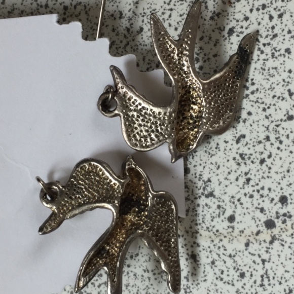Swallow earrings - Picture 3 of 3